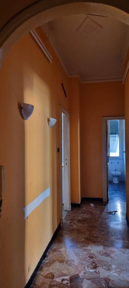 appartamento in vendita a Genova in zona Sampierdarena