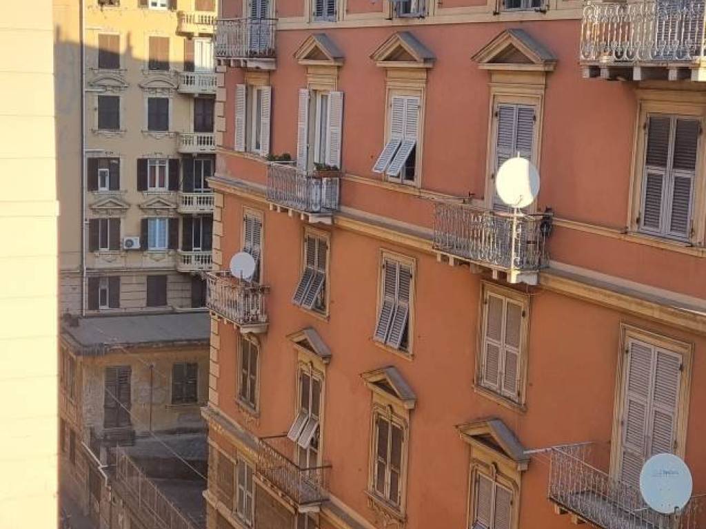 appartamento in vendita a Genova in zona Sampierdarena