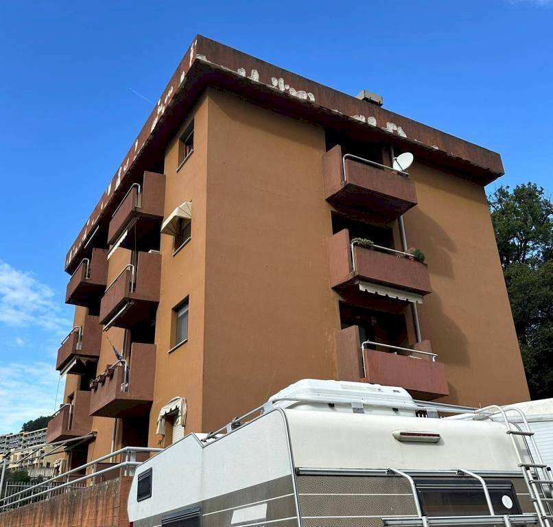 appartamento in vendita a Genova in zona San Gottardo/Sant'Eusebio