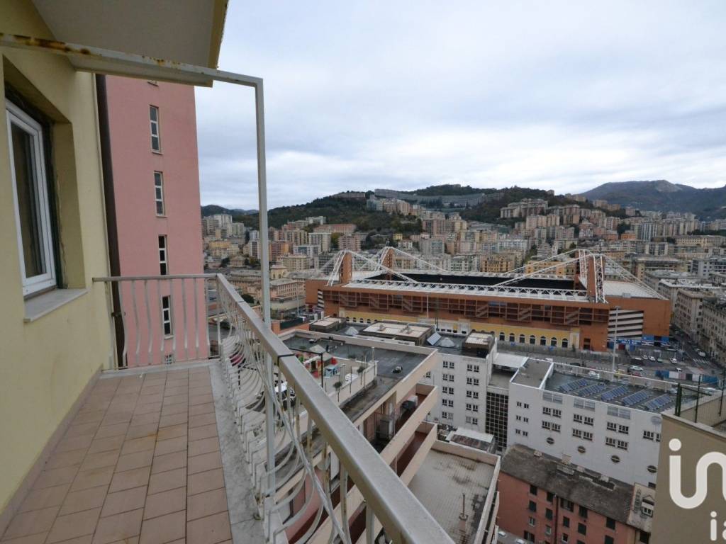 appartamento in vendita a Genova in zona Marassi