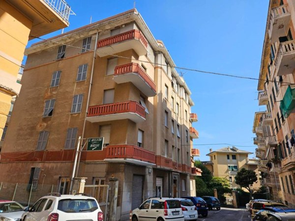 appartamento in vendita a Genova in zona Pegli