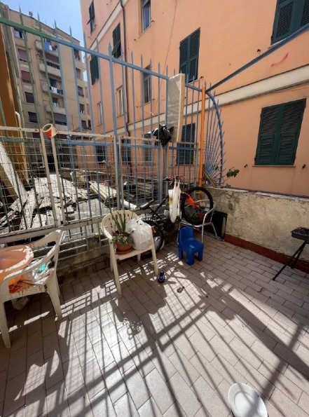 appartamento in vendita a Genova in zona Sampierdarena