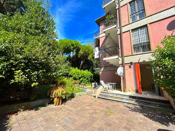 appartamento in vendita a Genova in zona Albaro