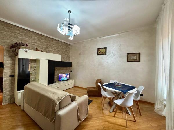 appartamento in vendita a Genova in zona Sestri Ponente