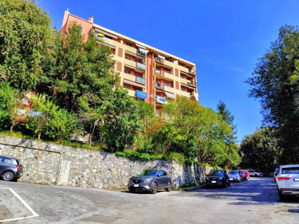appartamento in vendita a Genova in zona Molassana