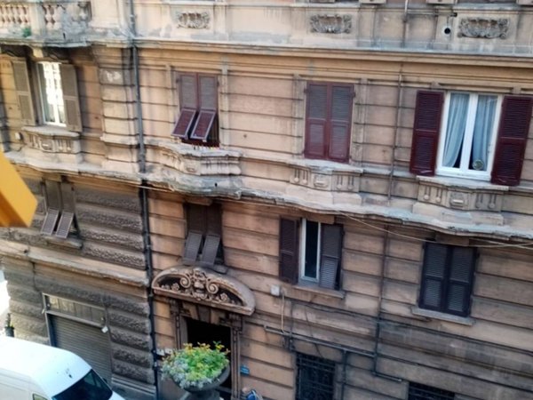 appartamento in vendita a Genova in zona Sampierdarena