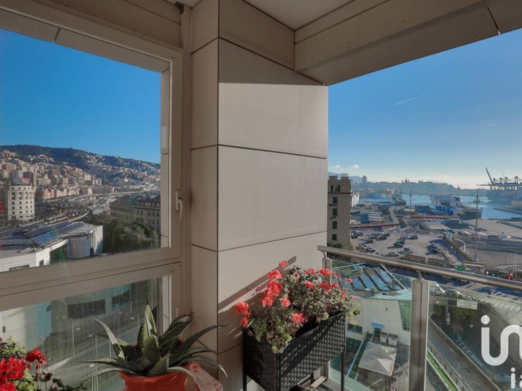 appartamento in vendita a Genova in zona Sampierdarena