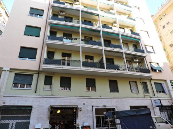appartamento in vendita a Genova in zona Sampierdarena
