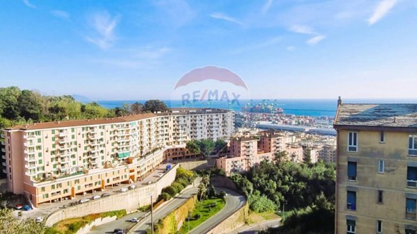 appartamento in vendita a Genova in zona Palmaro / Pra'