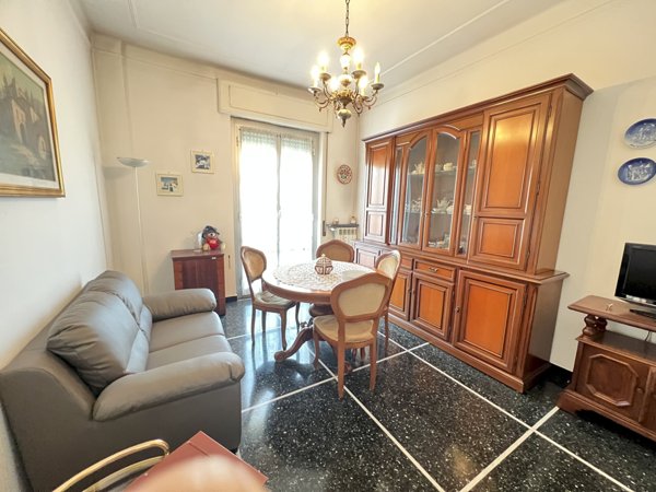 appartamento in vendita a Genova in zona Bolzaneto