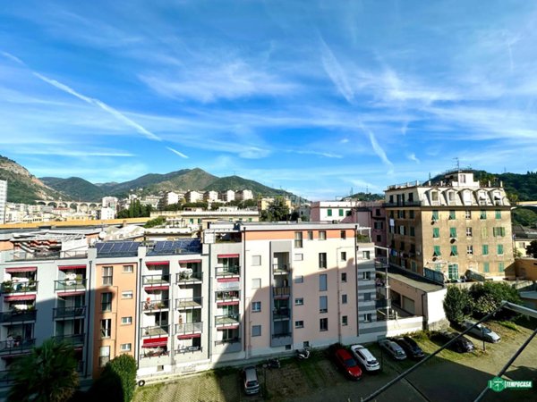 appartamento in vendita a Genova in zona Cornigliano