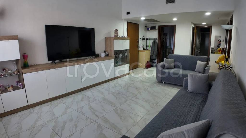 appartamento in vendita a Genova in zona Lagaccio / Granarolo