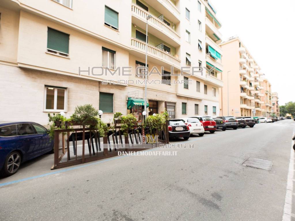 appartamento in vendita a Genova in zona Sturla