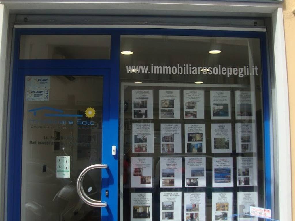 appartamento in vendita a Genova in zona Sestri Ponente