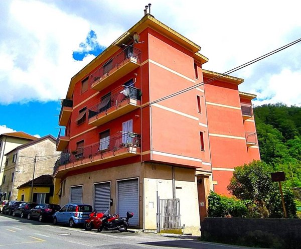 appartamento in vendita a Genova in zona Pontedecimo