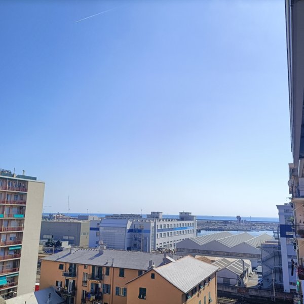 appartamento in vendita a Genova in zona Sestri Ponente