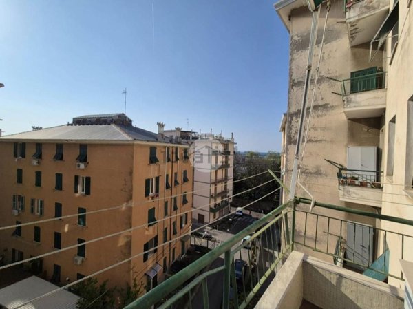 appartamento in vendita a Genova in zona Palmaro / Pra'