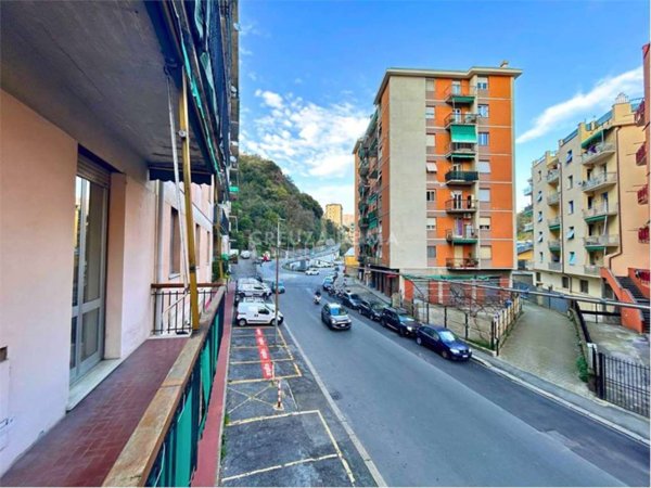 appartamento in vendita a Genova in zona Molassana