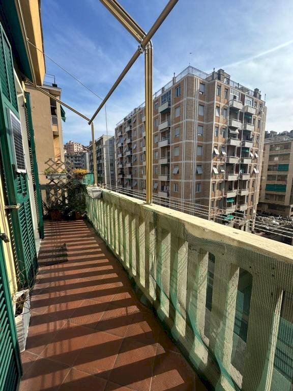 appartamento in vendita a Genova in zona Marassi