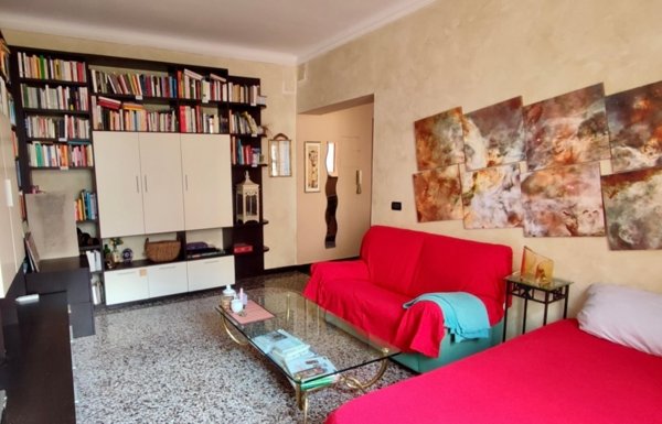 appartamento in vendita a Genova in zona Portoria / Piccapietra