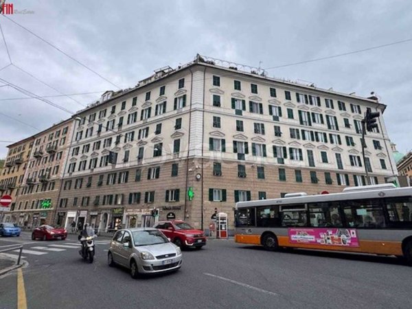 appartamento in vendita a Genova in zona Foce