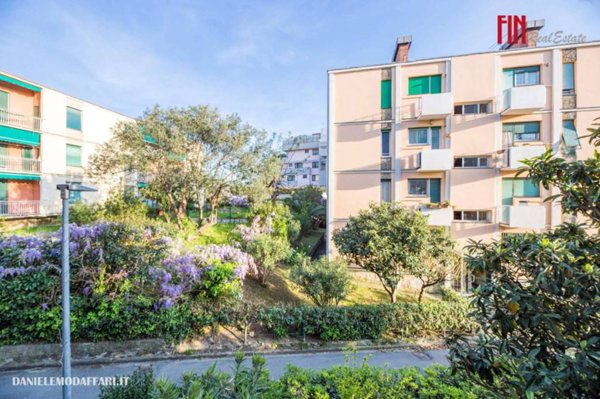 appartamento in vendita a Genova in zona Sturla