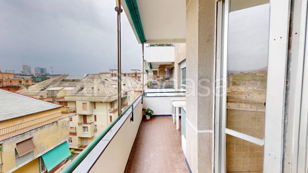 appartamento in vendita a Genova in zona Sestri Ponente