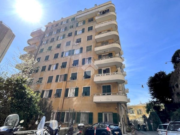 multivano in vendita a Genova