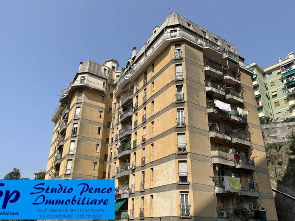 appartamento in vendita a Genova in zona Quezzi
