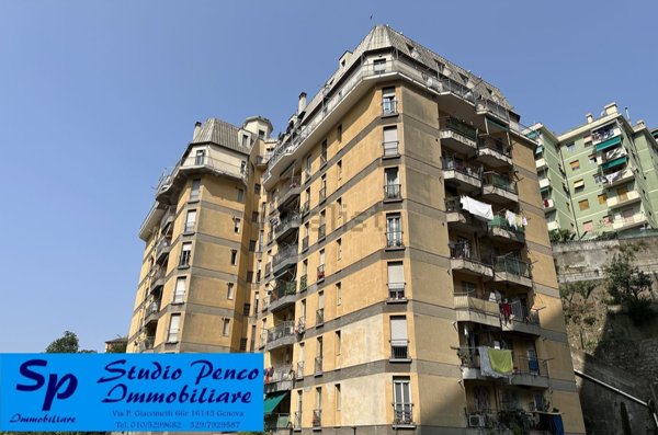 appartamento in vendita a Genova in zona Quezzi