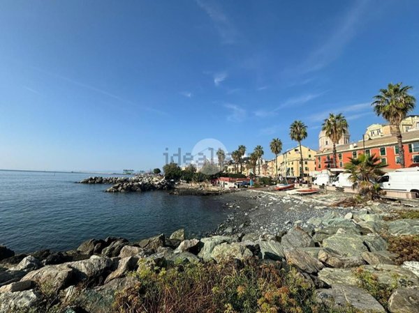 appartamento in vendita a Genova in zona Pegli