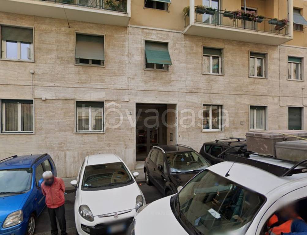 appartamento in vendita a Genova in zona Sestri Ponente