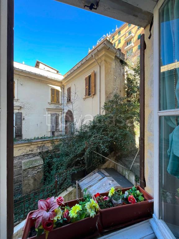 appartamento in vendita a Genova in zona Lagaccio / Granarolo