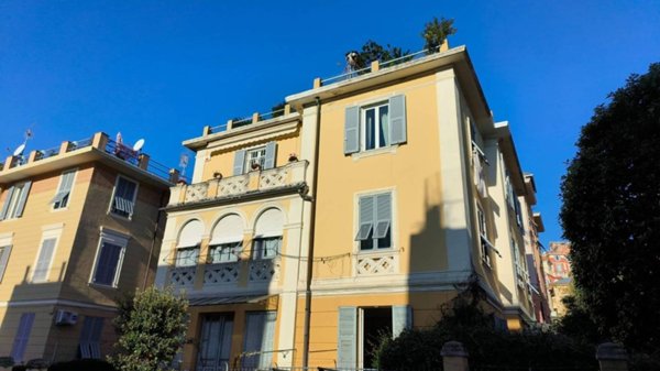 appartamento in vendita a Genova in zona Pegli