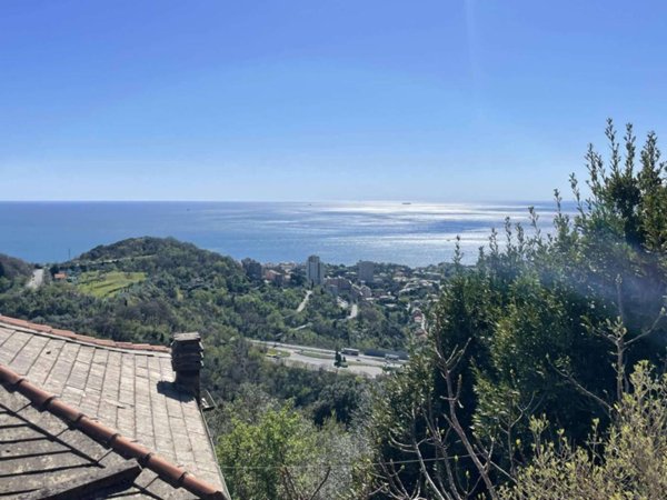 casa indipendente in vendita a Genova in zona Apparizione