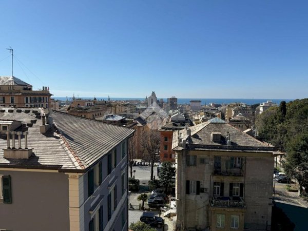 appartamento in vendita a Genova in zona Castelletto