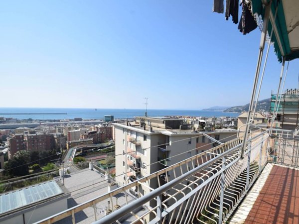appartamento in vendita a Genova in zona Palmaro / Pra'