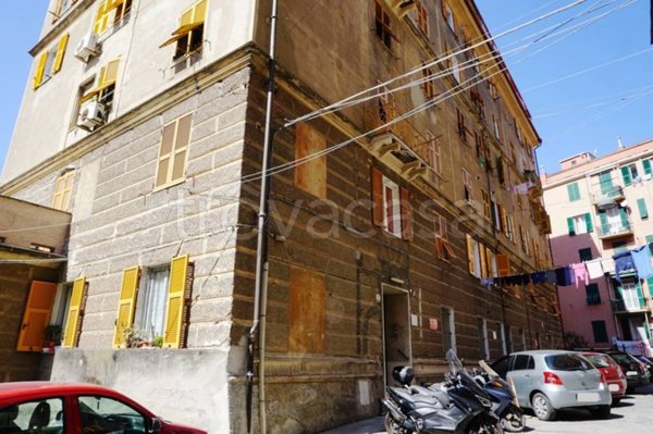 appartamento in vendita a Genova in zona Sampierdarena