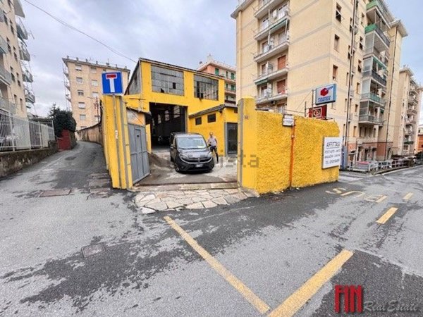 casa indipendente in vendita a Genova in zona Palmaro / Pra'