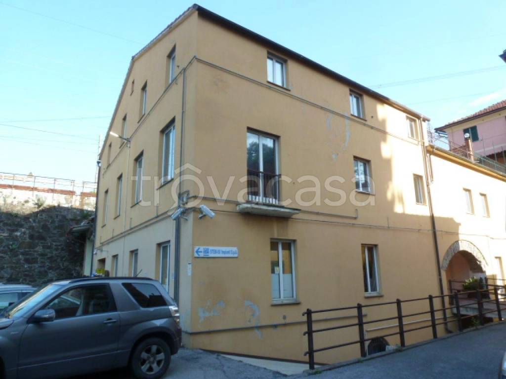 ufficio in vendita a Genova in zona San Quirico