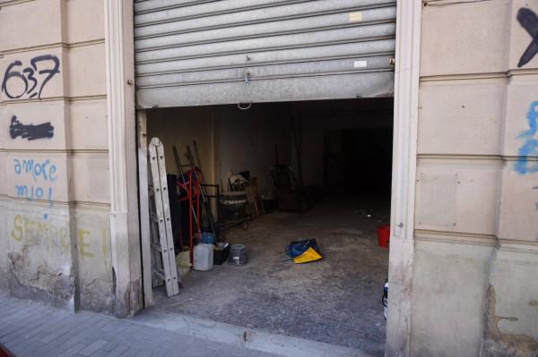 negozio in vendita a Genova in zona Sampierdarena