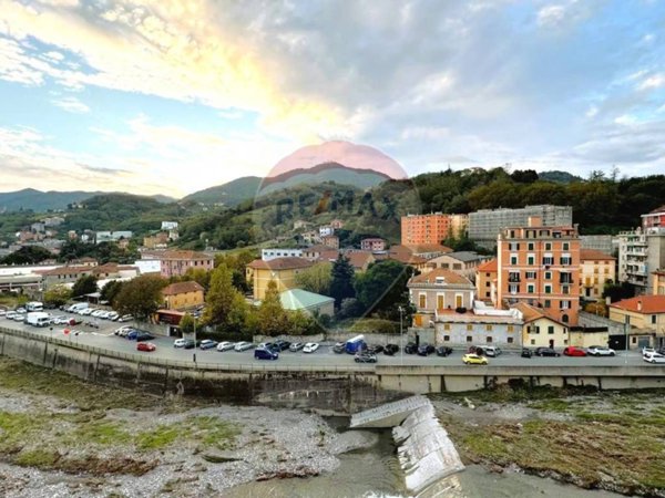 appartamento in vendita a Genova in zona Pontedecimo