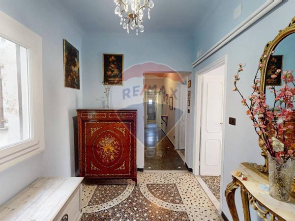 appartamento in vendita a Genova in zona Foce