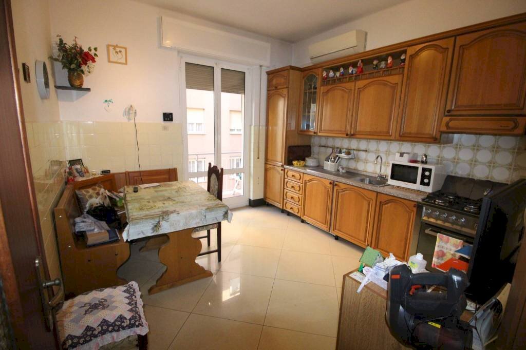 appartamento in vendita a Genova in zona Palmaro / Pra'