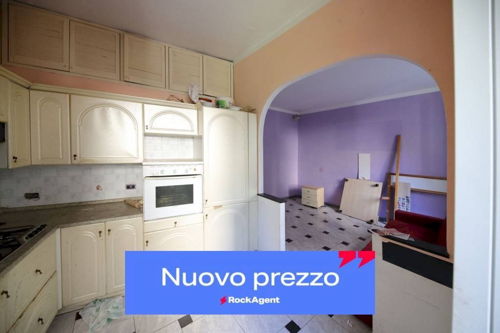 appartamento in vendita a Genova in zona Certosa