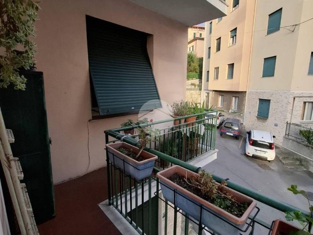 appartamento in vendita a Genova in zona Certosa