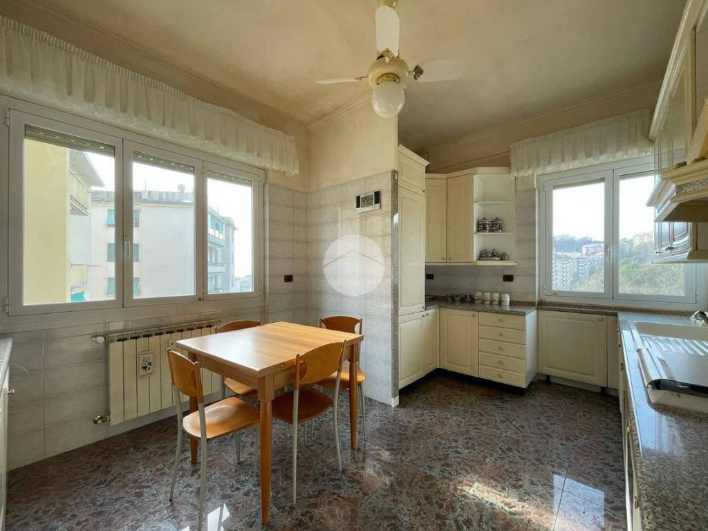 appartamento in vendita a Genova in zona Pegli