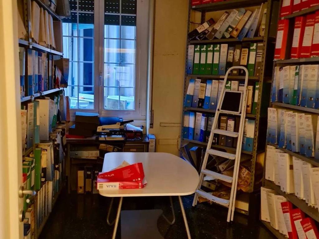 appartamento in vendita a Genova in zona Carignano