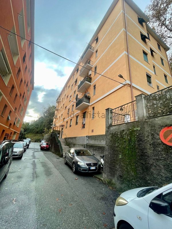 appartamento in vendita a Genova in zona Pontedecimo