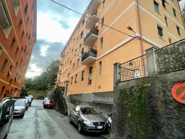 appartamento in vendita a Genova in zona Pontedecimo